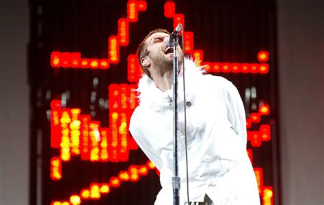 Liam Gallagher Conflito no Festival de Glastonbury: Uma Saga de Tensão e Rock and Roll!